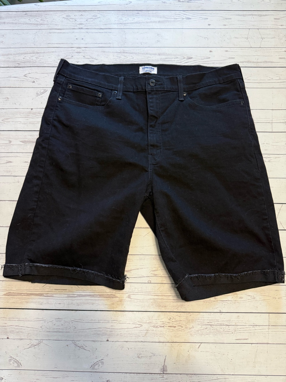 Men’s Denizen Black Levi Shorts